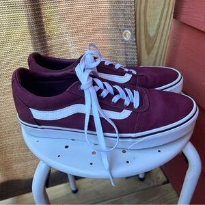 Women’s 8.5 Off the Wall Vans Old School Shoes